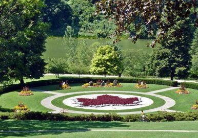 The Maple Leaf Flower Bed. Photo: Karen Yukich